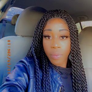 Meet your Posher, Amber